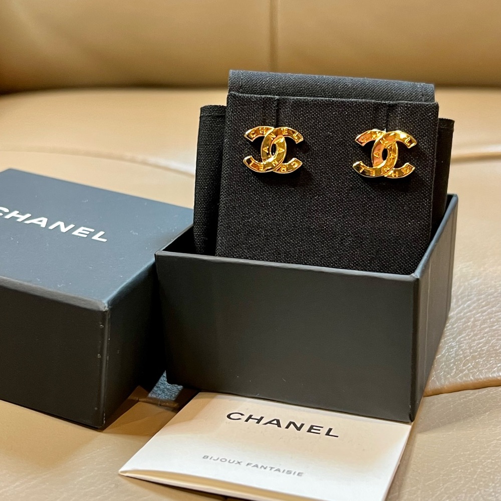 CHANEL Gold Earrings